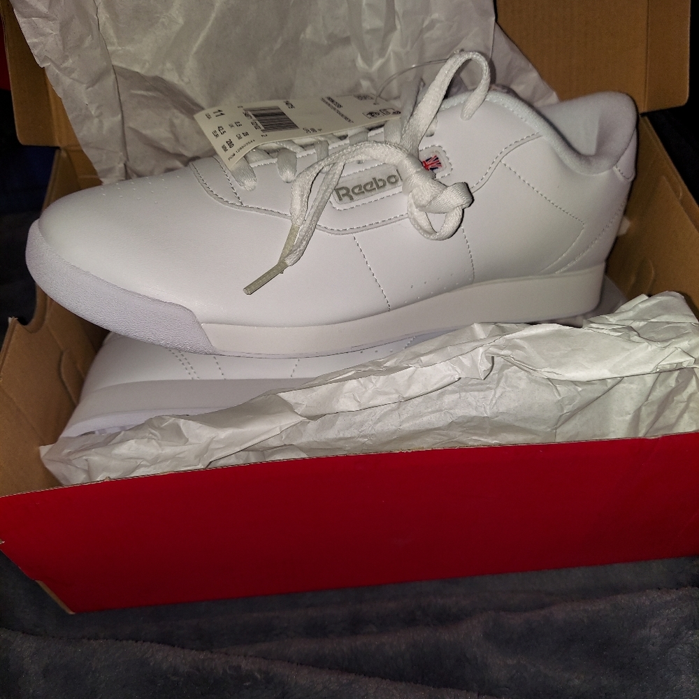Brand new Reebok Classics - Picture 3 of 4